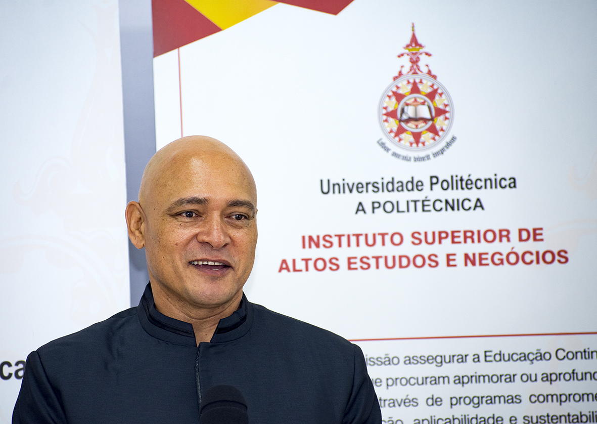 Prof. Doutor Pedro Baltazar-Director do ISAEN (3)